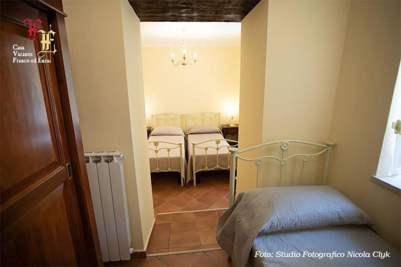 Bed and Breakfast Casa Vacanze - Franco Ed Enza San Gregorio Magno Экстерьер фото