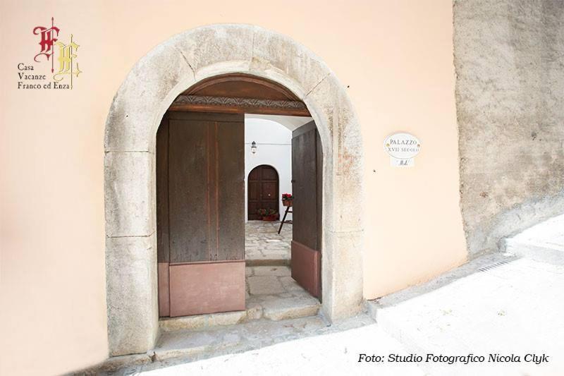 Bed and Breakfast Casa Vacanze - Franco Ed Enza San Gregorio Magno Экстерьер фото